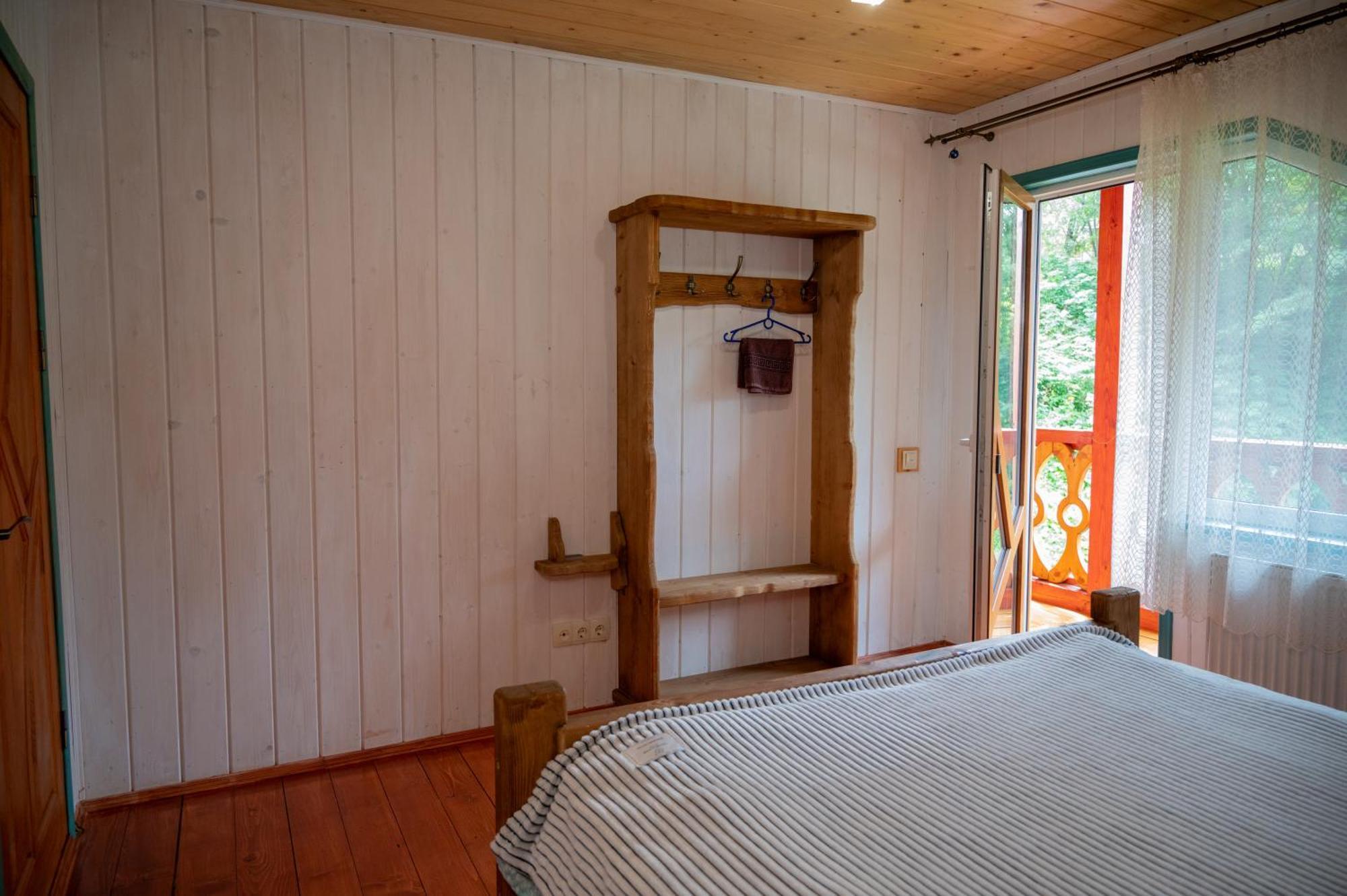 кичера Lodge