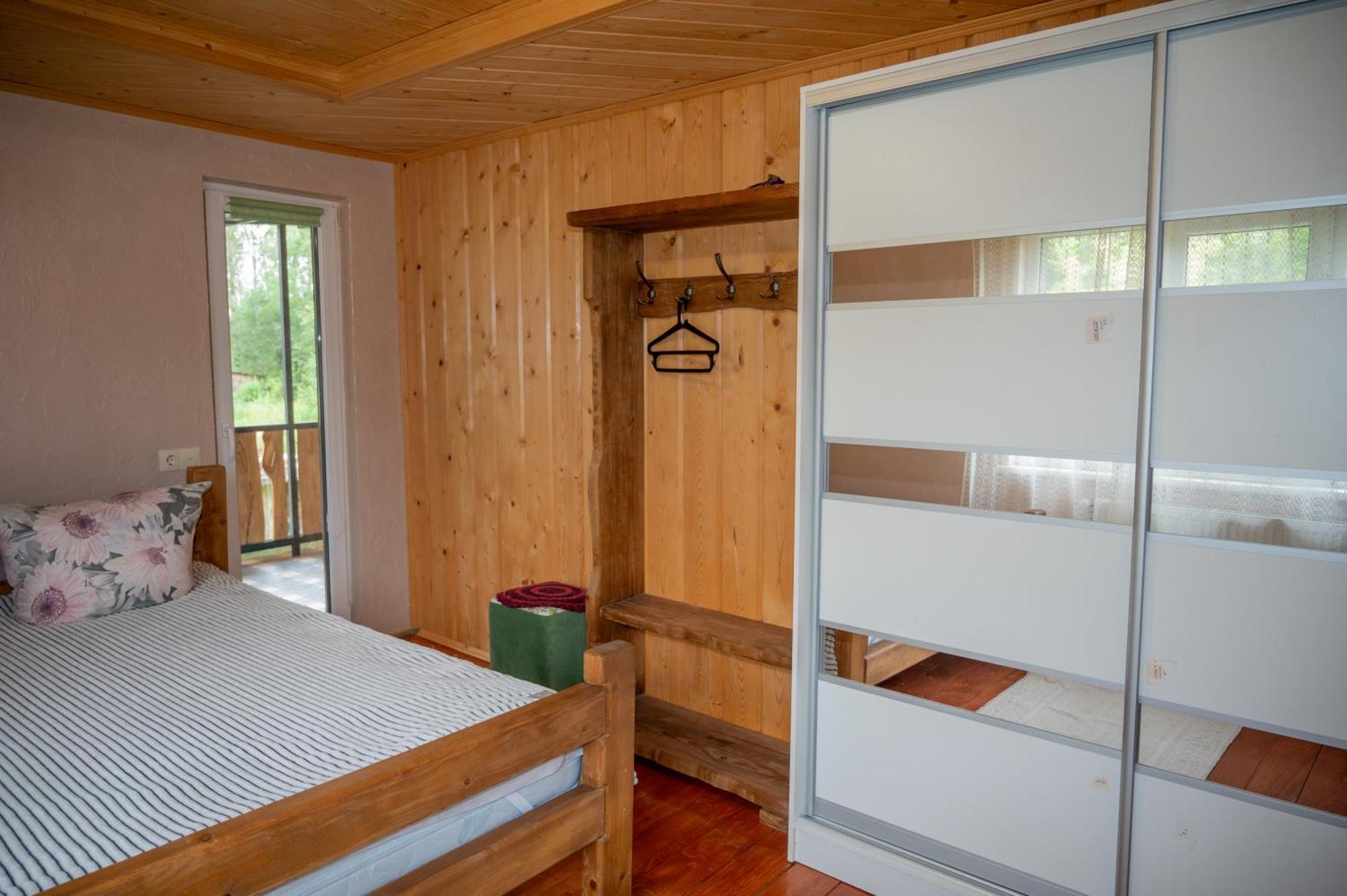 山林小屋 кичера *