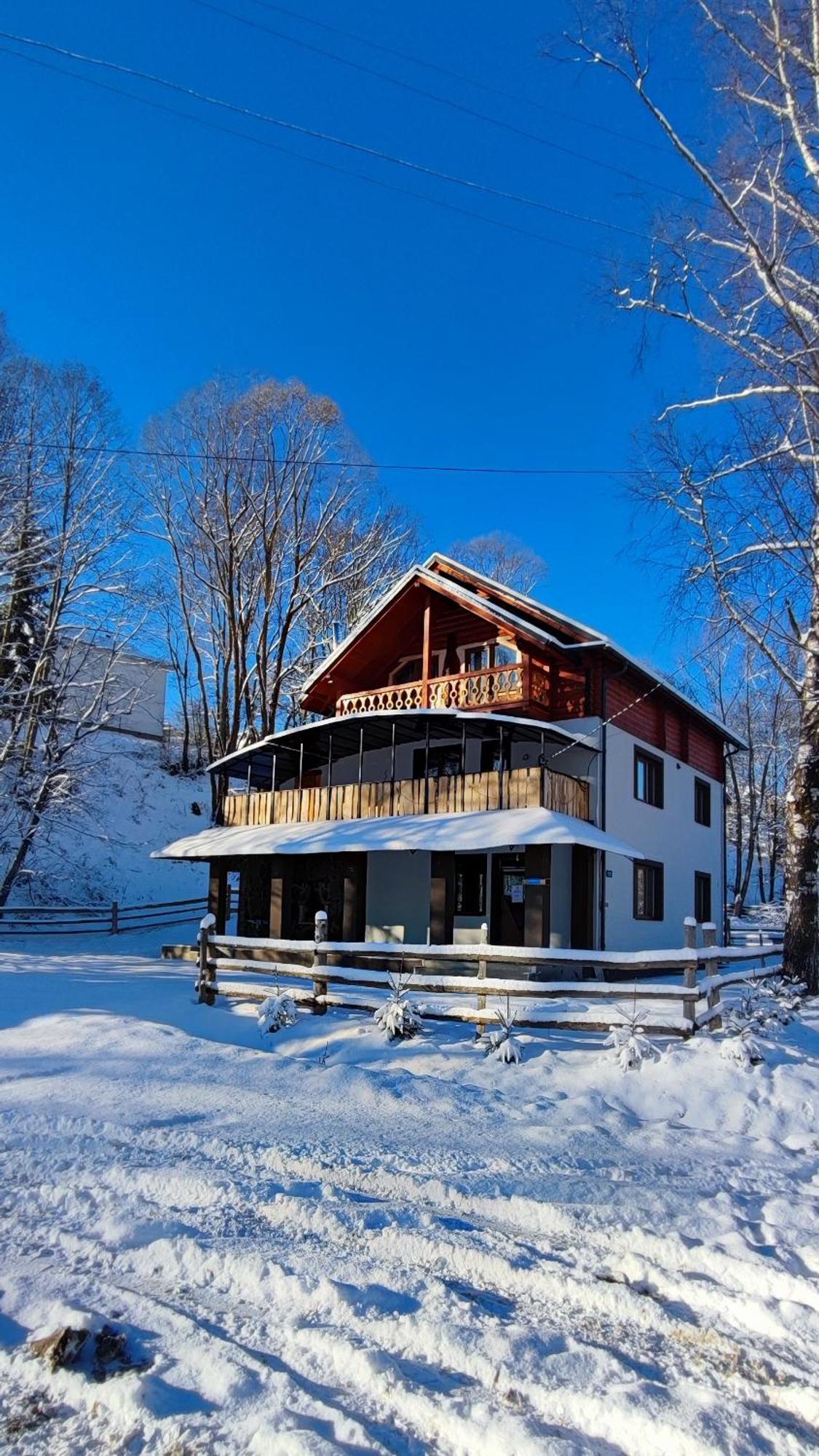 山林小屋 кичера *